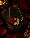 Colar Rosa Vermelha/Preta - Aço Inoxidável Banhado a Ouro